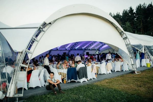 Tenten voor afstudeerfeesten